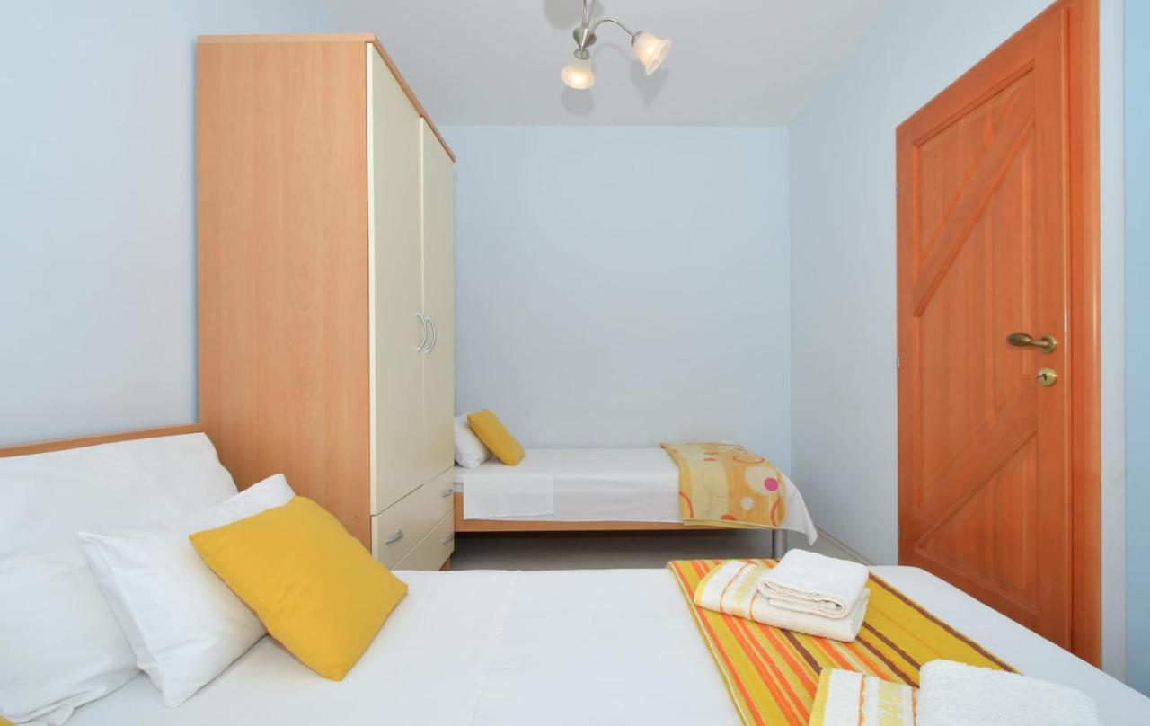 Apartments Santo Trogir - Okrug Gornji Exterior photo