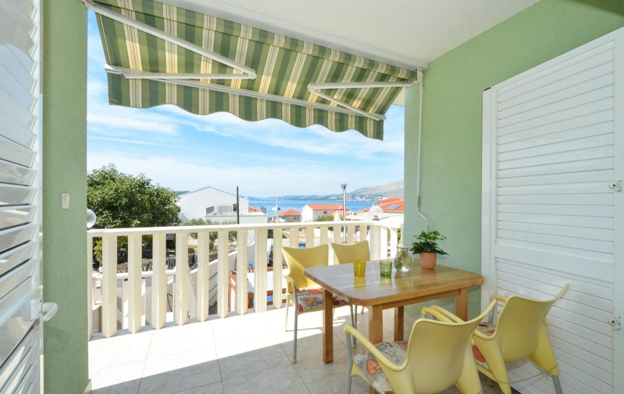 Apartments Santo Trogir - Okrug Gornji Exterior photo