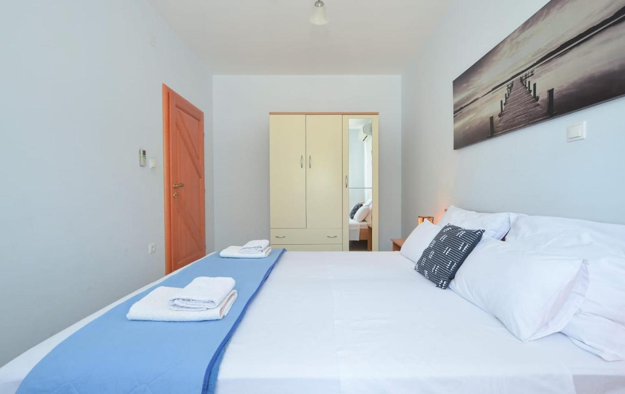 Apartments Santo Trogir - Okrug Gornji Exterior photo